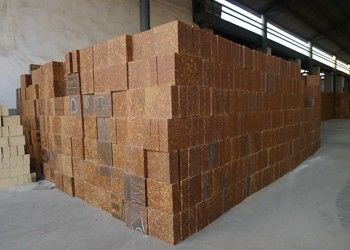 Cor material de Brown da chamotte da bauxite dos tijolos refratários do silicone da mulite para a estufa de cimento