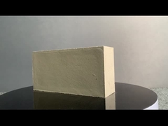 Tijolo ultra de pouco peso da bolha da alumina na camada do funcionamento da fornalha