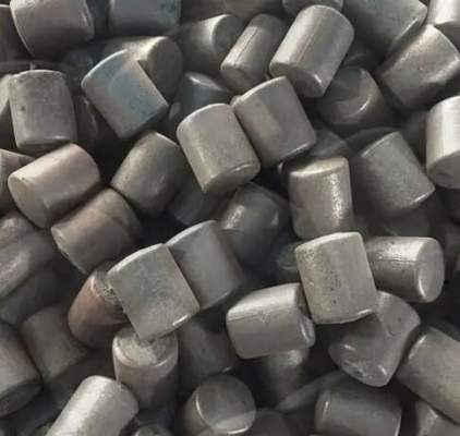 Fabricante de bolas de aço de moagem profissional resistentes ao desgaste Bolas fundidas de liga de baixo cromo para moagem de bolas
