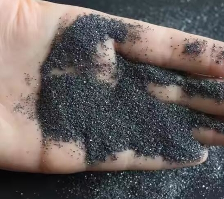 Pó de carburo de silício verde-negro 98% de pureza SiC Grit Pó fino para refratário metalúrgico