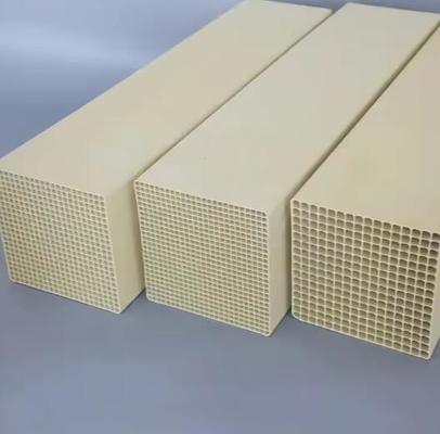 RTO/RCO Monolito cerâmico de honeycomb de alumina/cordierita/mullita/corindão de alta qualidade para incineradores de tratamento de gases de resíduos VOCS