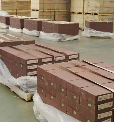 Rongsheng tijolos de magnésio de alta temperatura 92 95 MGO tijolos de magnesita armazenamento de calor refratário tijolos de magnesia 230x114x65mm