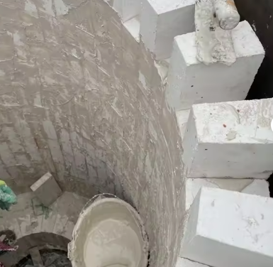 Tijolos de fogo resistentes de grande resistência da mulite do corindo do tijolo refratário de choque térmico para fornalhas industriais