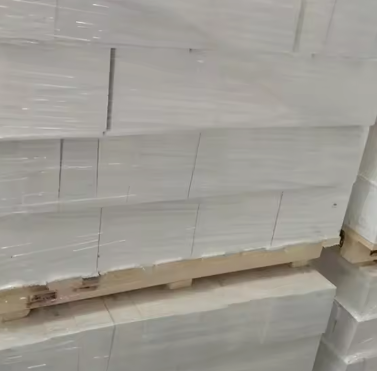Alto puro alumínio fundido Corindão Mullite tijolo de alta temperatura forno de forno Corindão Mullite tijolos refratários