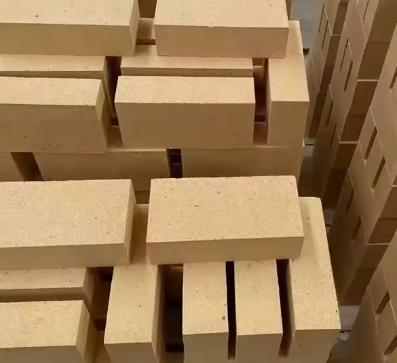 Rongsheng tijolo de alumínio de alta temperatura refratário choque térmico resistente tijolos de fogo de silicato de alumina para alto-forno